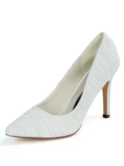 Chaussures mariage blanches en satin chaussures femme bout pointu à talon aiguille