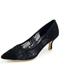 Chaussures de mariage dentelle ivoire bout pointu chaton talon glisser sur les talons de mariée