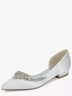 Chaussures de mariage plates ivoire en satin à bout pointu et strass