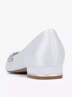 Chaussures de mariée plates en satin à bout pointu et strass