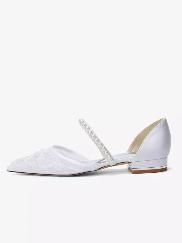 Chaussures de mariée plates en résille à bout pointu ornées de perles