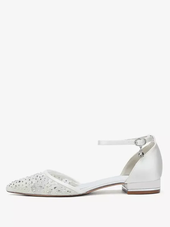 Chaussures de mariée plates en dentelle et strass à bout pointu