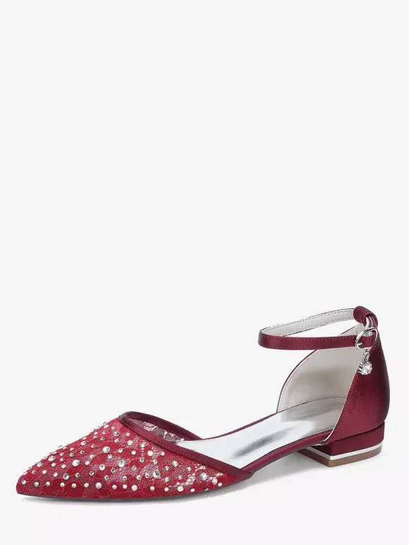 Chaussures de mariée plates en dentelle et strass à bout pointu