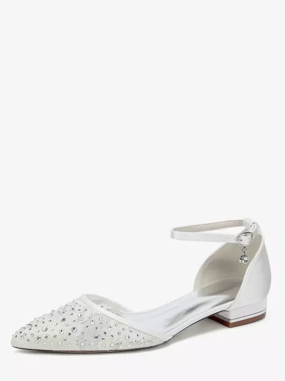 Chaussures de mariée plates en dentelle et strass à bout pointu