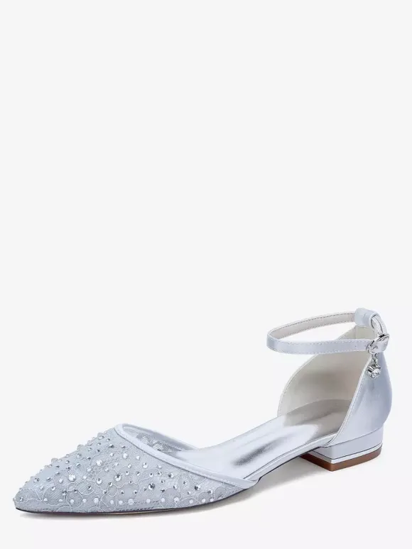 Chaussures de mariée plates en dentelle et strass à bout pointu