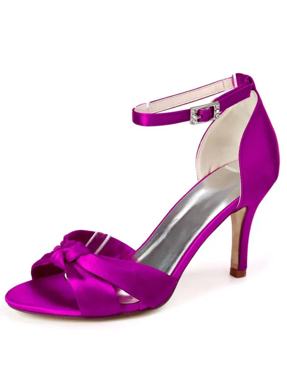 Chaussures de mariée talon haut boucle réglable