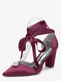 Chaussures de mariée à talons épais en satin bout pointu perles et lacets