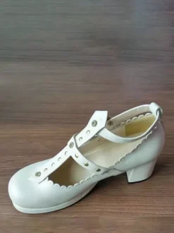 Chaussures gothiques Lolita Escarpins Lolita à talons épais en cuir PU avec rivets lavande