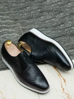 Chaussures Richelieu pour hommes bout rond en cuir véritable à lacets.