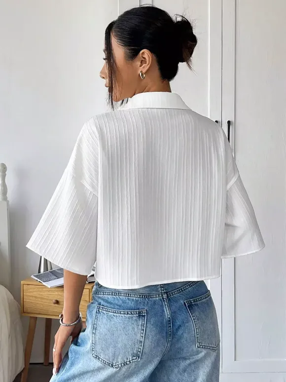 Chemisier blanc pour femme col rabattu boutons chics manches courtes