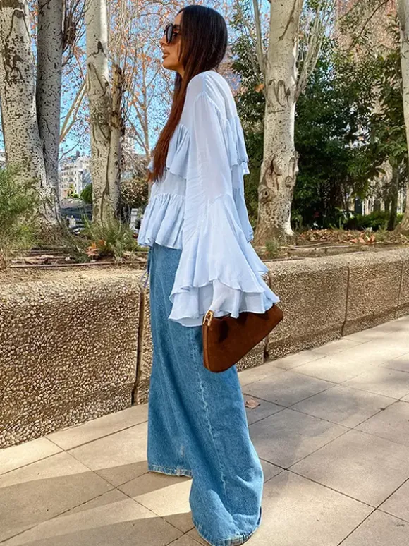 Chemisier bleu clair à volants étagés pour femme - Haut élégant à col montant et manches cloche - Style bohème chic tenue de plage 2026