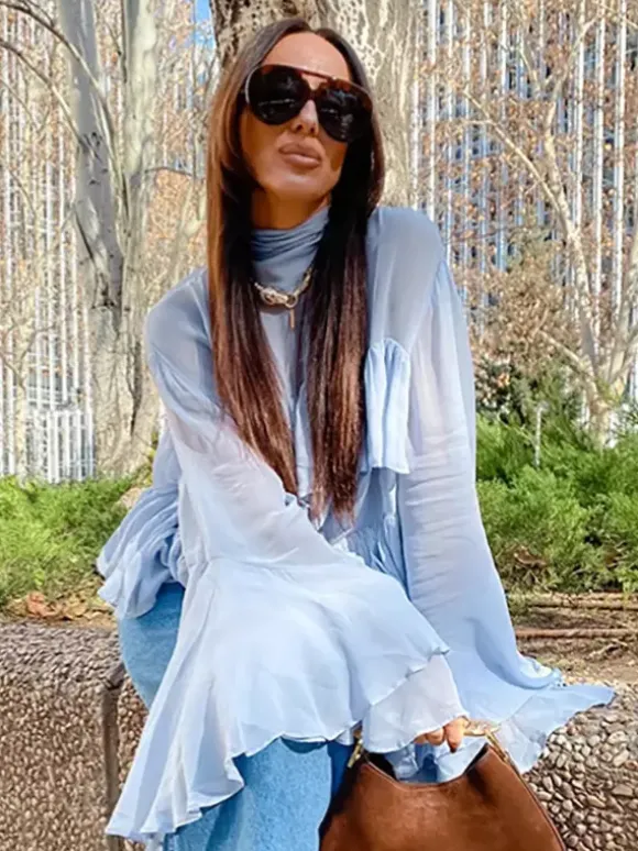 Chemisier bleu clair à volants étagés pour femme - Haut élégant à col montant et manches cloche - Style bohème chic tenue de plage 2026