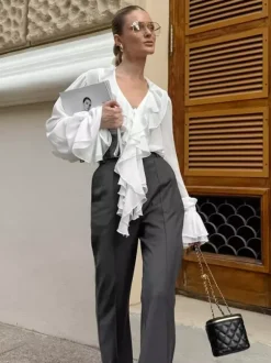 Chemisier en mousseline à volants pour femme - Bordeaux élégant à manches longues évasées et n艙ud sur le devant - Idéal pour le printemps du bureau au dîner (2026)