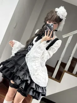 Chemisiers gothiques Lolita noirs à manches longues haut Lolita à volants et dentelle