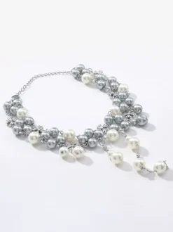 Collier ras-de-cou à perles multi-tailles avec pompon en forme de Y et chaînette d'extension ajustable