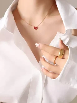 Collier pendentif coeur rouge pour femme 2026