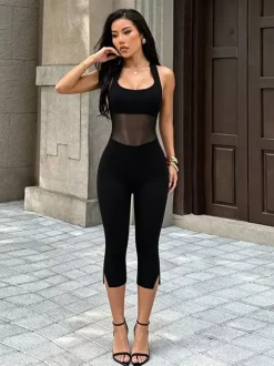 Combinaison Capri dos nu en résille ajourée sans manches moulante jambes courtes