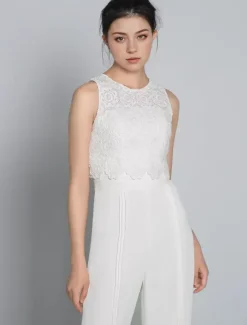 Combinaison de mariée 2 pièces gilet en dentelle sans manche boutonné sur dos