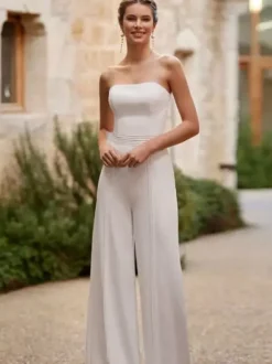 Combinaison de mariée 2 pièces gilet en dentelle sans manche boutonné sur dos