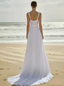 Combinaison de mariée 2 pièces en mousseline plissée avec traîne décolleté c艙ur sans manches taille naturelle couleur ivoire