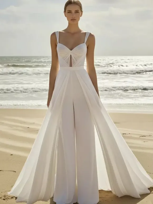 Combinaison de mariée 2 pièces en mousseline plissée avec traîne décolleté c艙ur sans manches taille naturelle couleur ivoire