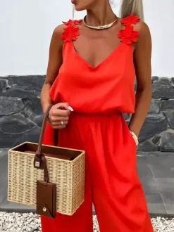 Combinaison olive à col V sans manches et fines bretelles en polyester coupe droite tenue d'été une pièce