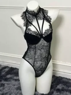 Combinaison sexy en dentelle