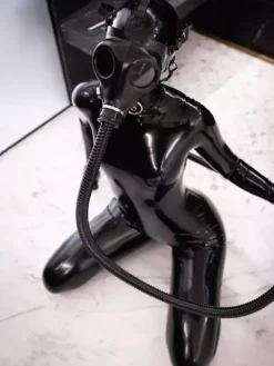 Combinaison intégrale en latex tenue fétichiste moulante tout-en-un