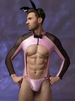 Combinaison rose de lapin pour homme en maille effet mouillé avec oreilles queue et n艙ud papillon idéale pour Halloween et les soirées en boîte de nuit.