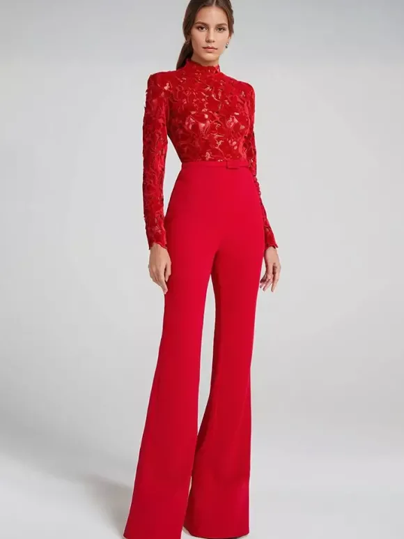 Combinaison rouge avec haut en dentelle col haut manches longues jambe évasée tenue de soirée semi-formelle pour femmes 2026