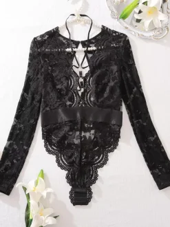 Combinaison sexy en dentelle noire