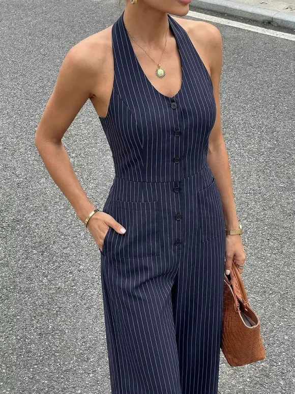 Combinaison-short bleu marine foncé à fines rayures verticales dos nu sans manches taille haute et jambes larges