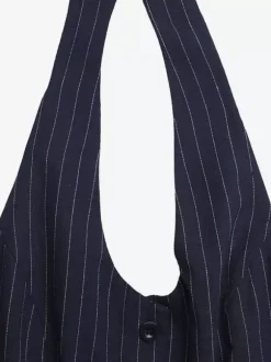 Combinaison-short bleu marine foncé à fines rayures verticales dos nu sans manches taille haute et jambes larges