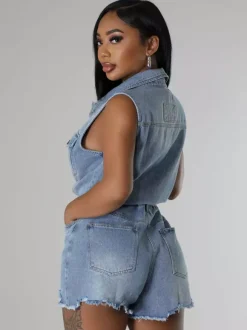 Combinaison short en jean sans manches pour femme - Short une pièce bleu clair délavé à taille nouée - Tenue de club été 2026