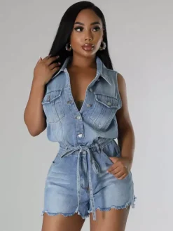 Combinaison short en jean sans manches pour femme - Short une pièce bleu clair délavé à taille nouée - Tenue de club été 2026