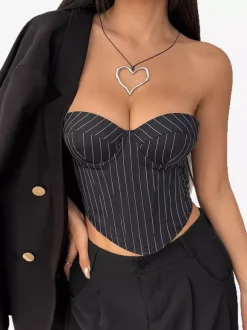 Corsets noirs chics sans manches coupe ajustée à lacets