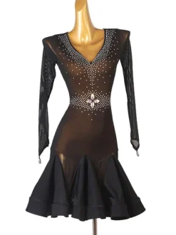 Costume de danse latine Robe en polyester pour femmes noires Sexy Strass Danseuse latine Costume de danse