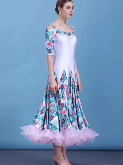Costume de danse de salle de bal blanc imprimé floral demi-manches femmes formation robes de danse Déguisements Halloween
