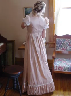 Costumes rétro Champagne pour femmes robe en Polyester à volants en dentelle Costume Marie-Antoinette Costume occidental du 18ème siècle
