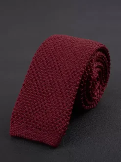 Cravate tricotée chic pour homme en polyester moderne