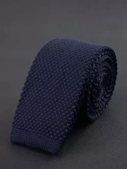 Cravate tricotée chic pour homme en polyester moderne