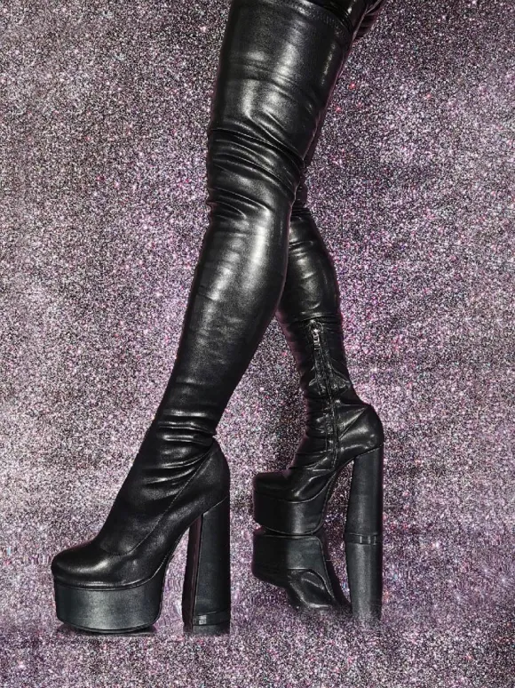 Cuissardes noires à bout rond et plateforme à talons hauts Cuissardes sexy