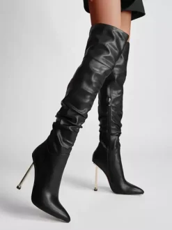 Cuissardes noires à talons hauts et bout pointu cuissardes souples
