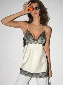 Débardeur abricot à bretelles fines col en dentelle dos nu chic pour femme