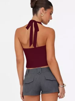 Débardeur bordeaux à bretelles laçage et boutons chic pour femme