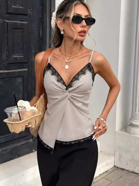 Débardeur marron clair à bretelles col montant asymétrique et sexy pour femme