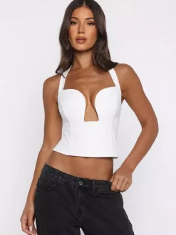Débardeur court à bretelles croisées décolleté en c艙ur dos nu et fermeture à nouer coupe ajustée style streetwear