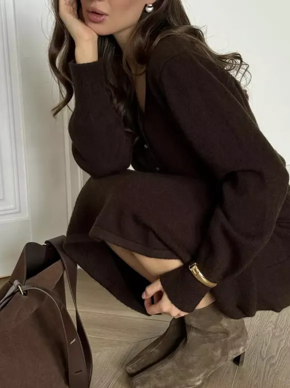Ensemble 2 pièces en tricot avec cardigan à col en V et jupe longue pour femme (2026)