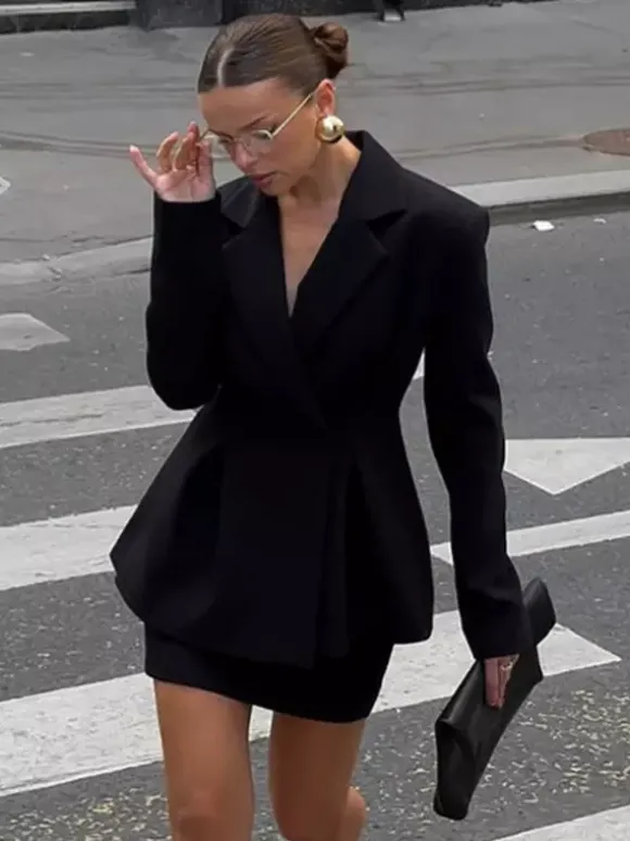 Ensemble blazer sablier pour femme - Tailleur péplum noir style vintage avec mini-jupe - Tenue de travail printemps 2026