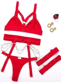 Ensemble de lingerie 3 pièces soutien-gorge et culotte noirs avec détails en métal noir